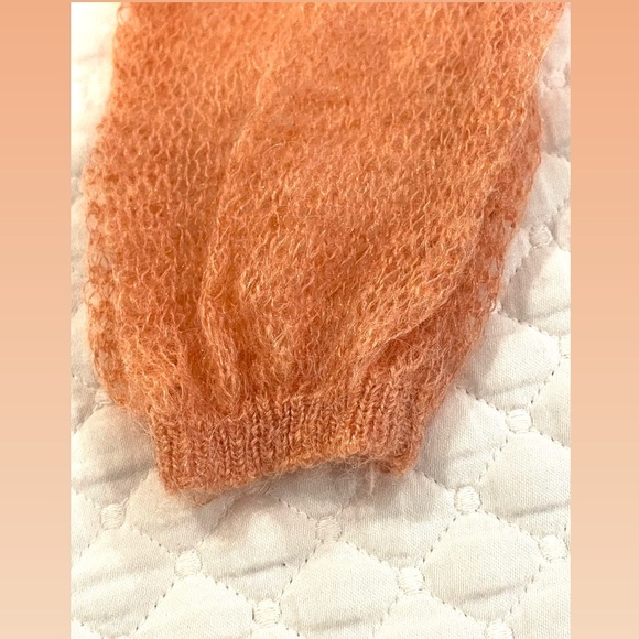 Urban Outfitters Wool-Blend Over Sweater-Size Small - Picture 4 of 5